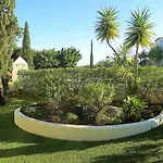 ヴィラ Spacious In With Private Pool
