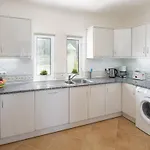Spacious In With Private Pool *