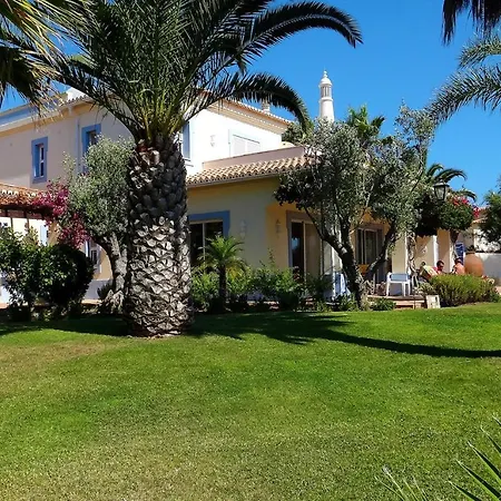 Spacious In With Private Pool
