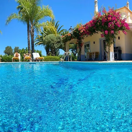 Spacious In With Private Pool Villa