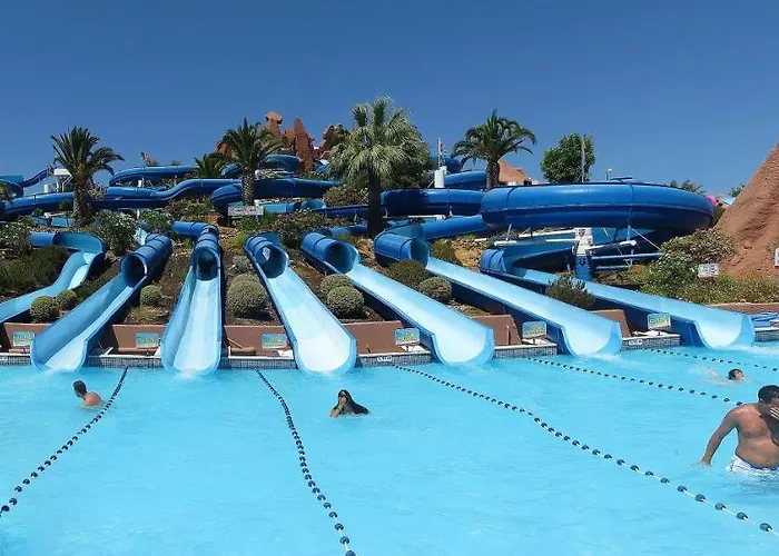 Spacious In With Private Pool 빌라