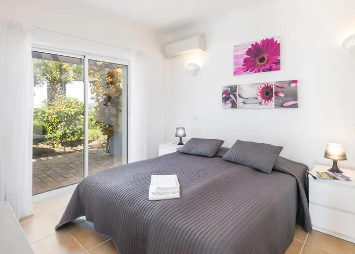 Villa Spacious In With Private Pool *